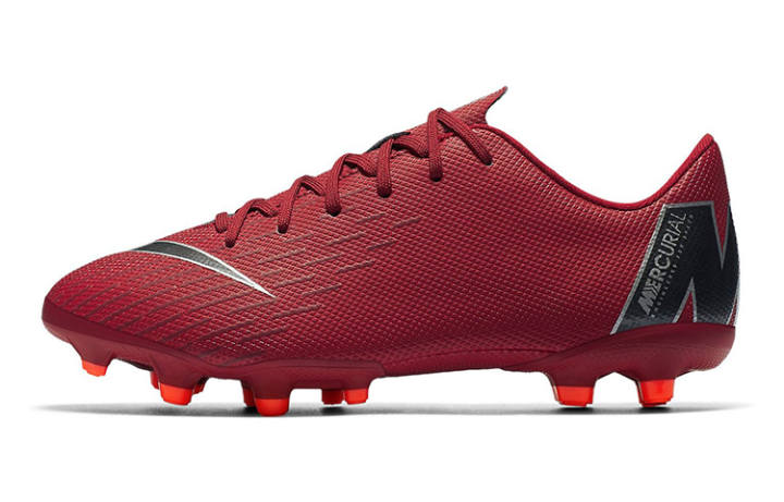 Nike Nike Slip Resistant Cushioning Abrasion Resistant Low top Multi Surface Soccer Shoes Red Black Silver Kids'