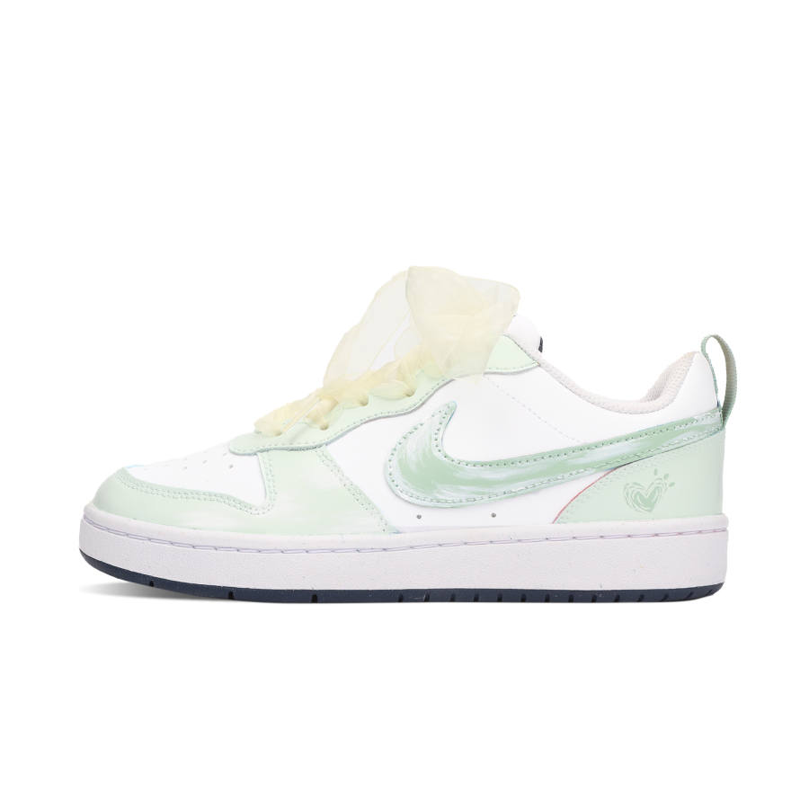 Nike Nike Court Borough Vanilla Frost Cushioning Abrasion Resistant Breathable Low top Kids' Skateboarding Shoes Green