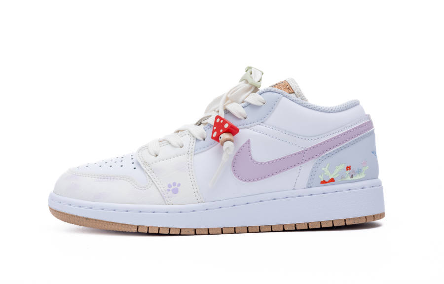 Jordan Jordan Air Jordan 1 Leather Slip Resistant Abrasion Resistant Cushioning Low top Kids' Skateboarding Shoes White