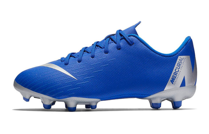 Nike Nike Slip Resistant Cushioning Abrasion Resistant Low top Multi Surface Soccer Shoes Blue Kids'