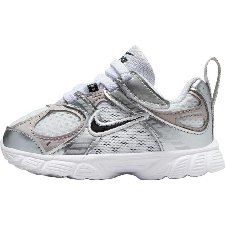 Nike Nike V5 RNR Low top Toddler Shoes White Gray Infant And Toddler