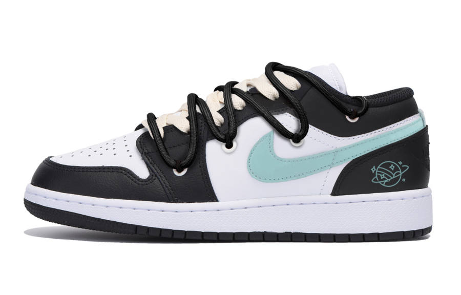 Jordan Jordan Air Jordan 1 Slip Resistant Low top Children's Basketball Shoes Black Teenagers