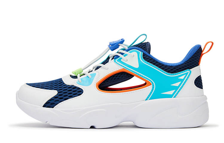 XTEP Versatile Slip Resistant Cushioning Low top Casual Shoes White Blue Unisex