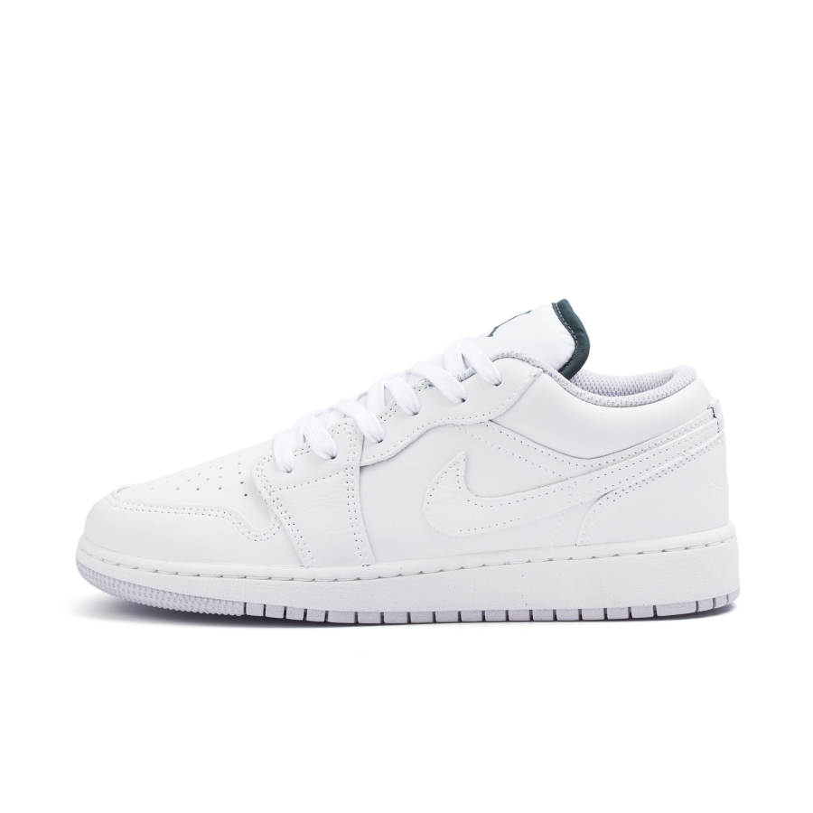 Jordan Jordan Air Jordan 1 Low SE Slip Resistant Low top Children's Basketball Shoes White Teenagers