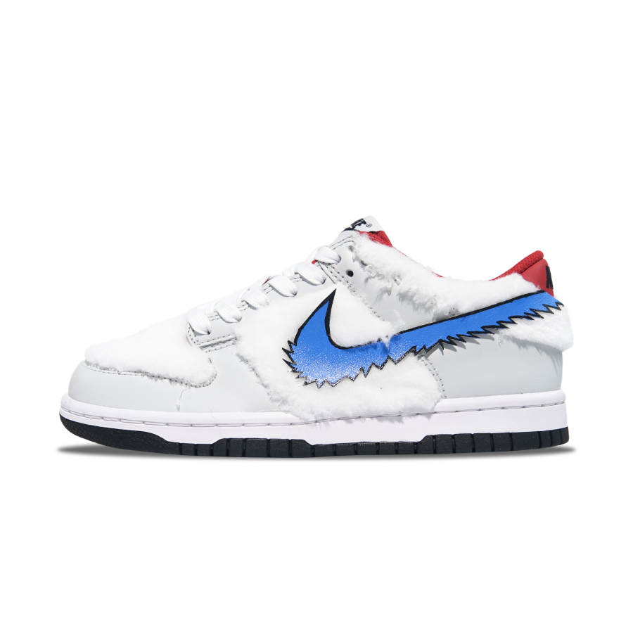 Nike Nike Dunk Slip Resistant Low top Kids' Skateboarding Shoes White Teenagers