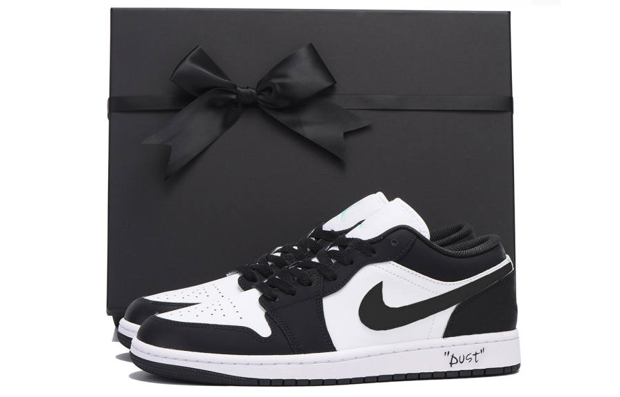 Jordan Jordan Air Jordan 1 Slip Resistant Low top Children's Basketball Shoes Black White Teenagers