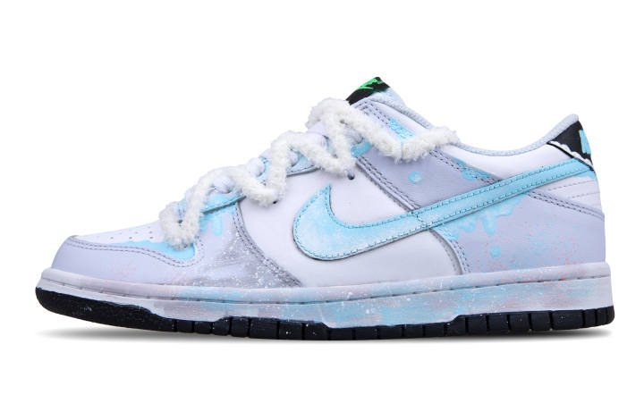Nike Nike Dunk Leather Slip Resistant Low top Kids' Skateboarding Shoes White Blue Teenagers