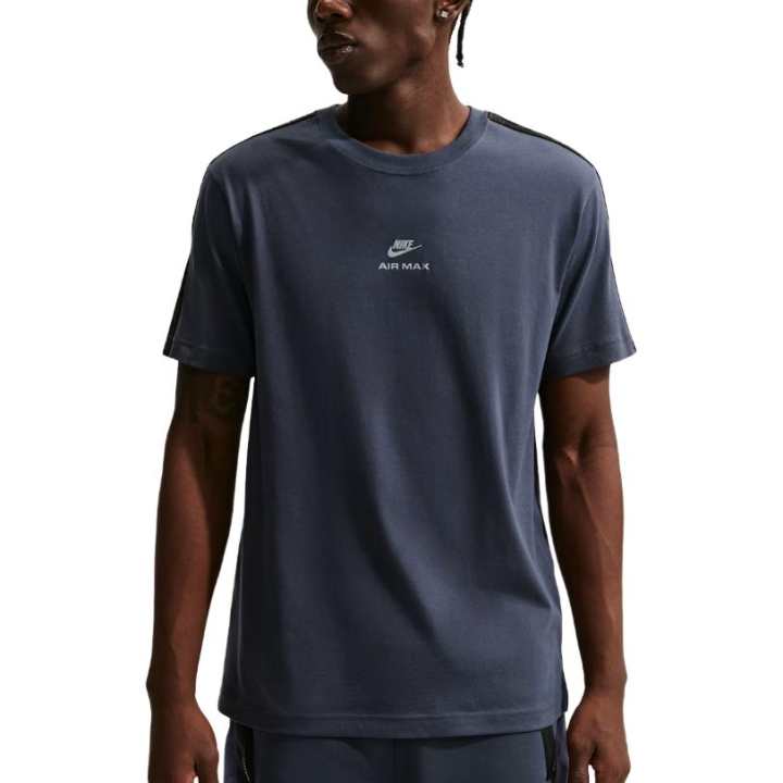Nike Nike Sportswear T Shirts Men's Thunder Blue Crew Neck