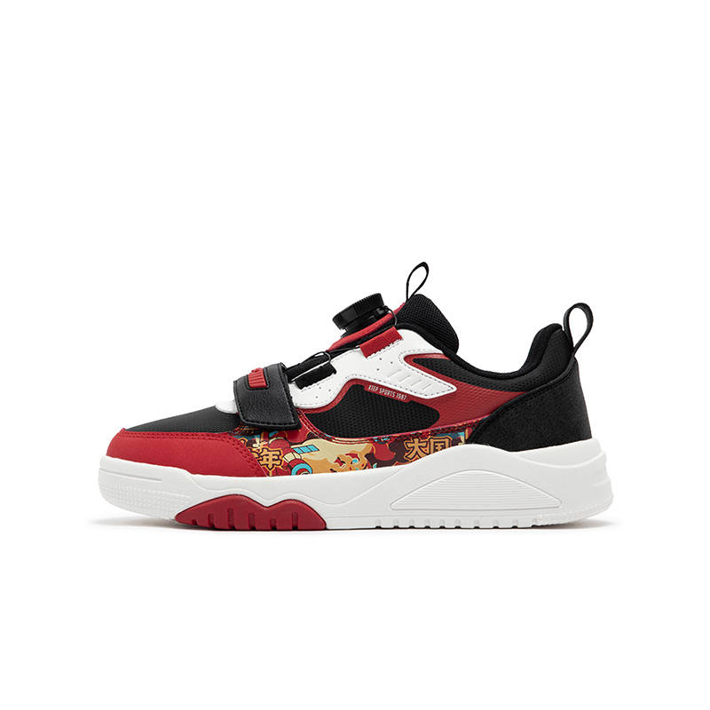 XTEP Slip Resistant Abrasion Resistant Support Low top Skateboard Shoes Black Transcend Red Kids'