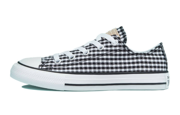 Converse Chuck Taylor All Star Canvas Comfortable And Breathable Low top Kids Canvas Shoes Black White Teenagers