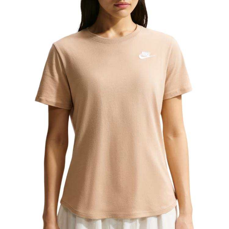 Nike Nike Sportswear Club Essentials Women's T-Shirt