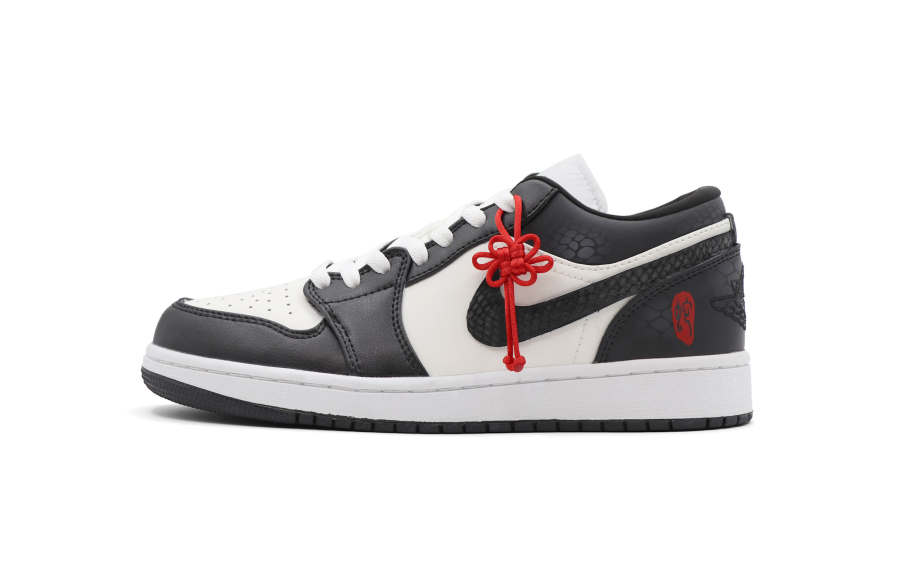 Jordan Jordan Air Jordan 1 LOW Eternal Love Leather Slip Resistant Abrasion Resistant Low top Kids' Skateboarding Shoes Black