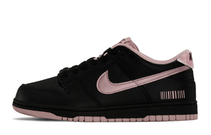 Nike Nike Dunk Pink Velvet Low top Kids' Skateboarding Shoes Black Pink Teenagers