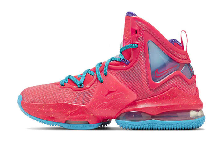 Nike Nike LeBron 19 King's Crown GS