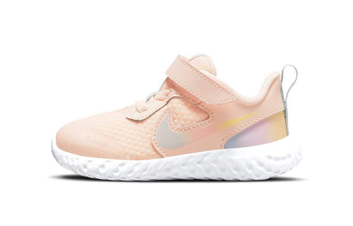 Nike Nike Revolution 5 SE Crimson Tint Multi TD