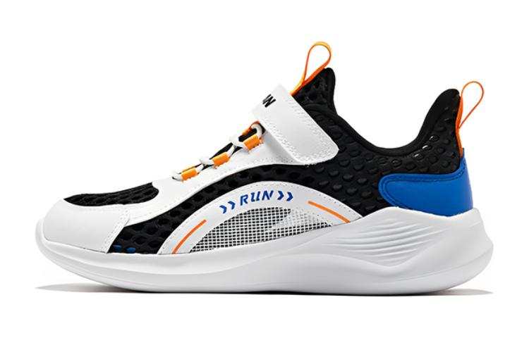 QIAODAN Slip Resistant, Abrasion Resistant, Breathable Low top Running Shoes Black White Teenagers