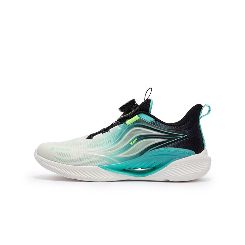 XTEP Qing Feng 5.0 Low top Running Shoes Black Green Unisex