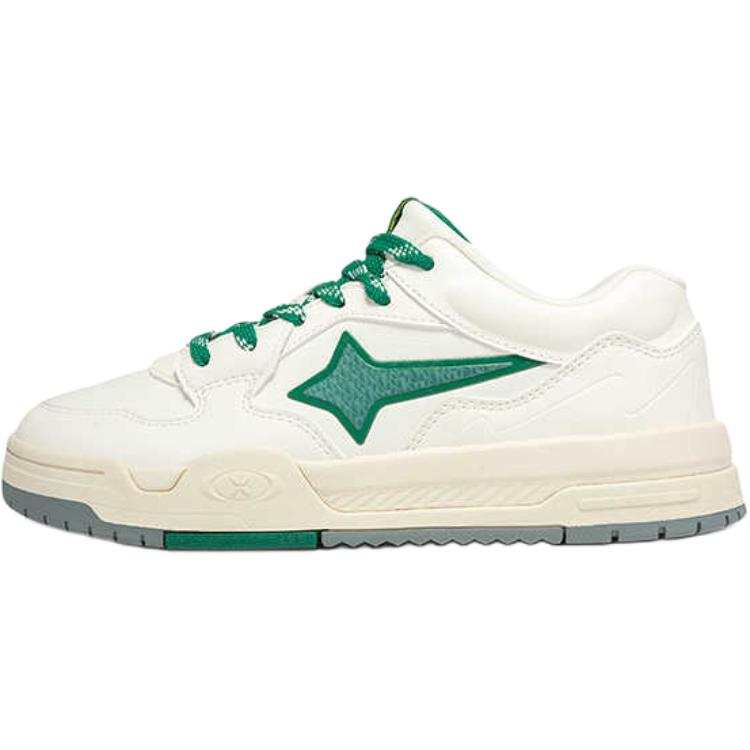 XTEP Low top Skateboard Shoes White Green Teenagers