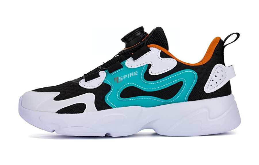 XTEP Low top Casual Shoes Black White Teenagers