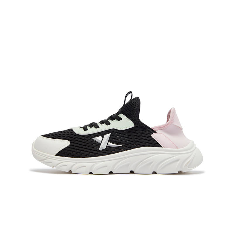 XTEP Synthetic Leather, Textile Slip Resistant Abrasion Resistant Low top Running Shoes Black Ice Cream Pink Kids'