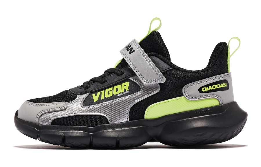 QIAODAN Slip Resistant Cushioning Abrasion Resistant Low top Running Shoes Black Silver Teenagers