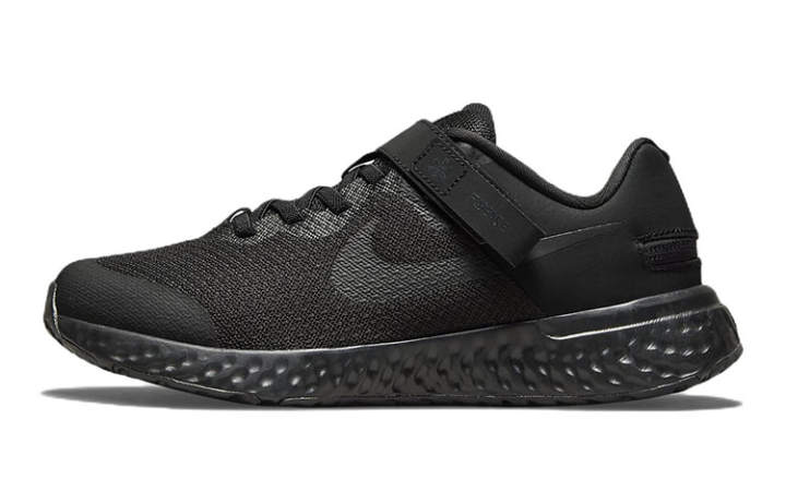 Nike Nike Revolution 6 FlyEase 4E 'Black White' GS