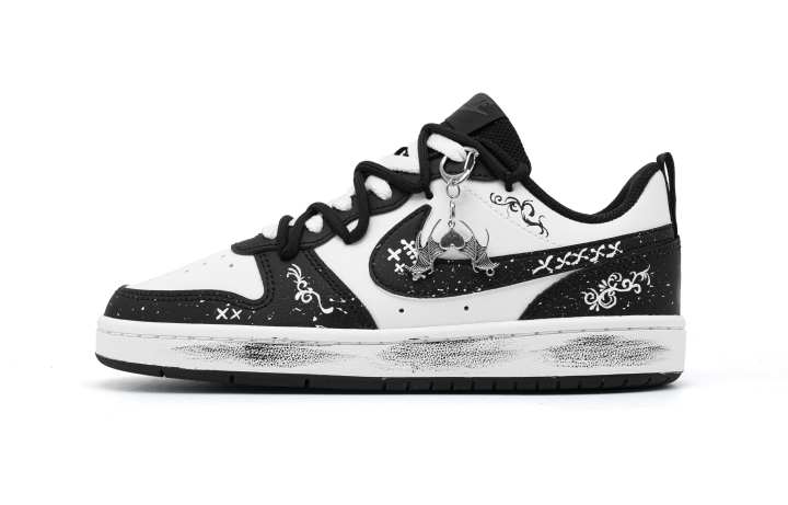 Nike Nike Court Borough Gothic Loli Leather Low top Kids' Skateboarding Shoes Black White Unisex