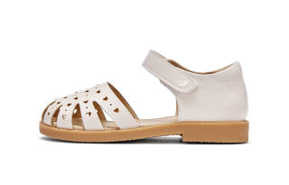DAVE&BELLA Microfiber Leather Slip Resistant, Abrasion Resistant, Breathable, Lightweight Girls' Sandals Ecru Kids'