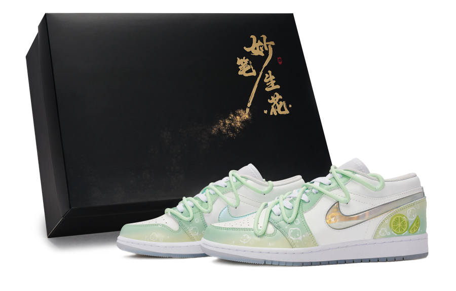 Jordan Jordan Air Jordan 1 Low SE Anti Kick Cushioning Low top Children's Basketball Shoes White Yellow Green Teenagers