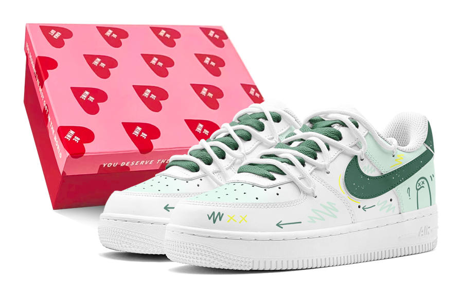 Nike Nike Air Force 1 LE Synthetic Leather Low top Kids' Skateboarding Shoes Green Teenagers
