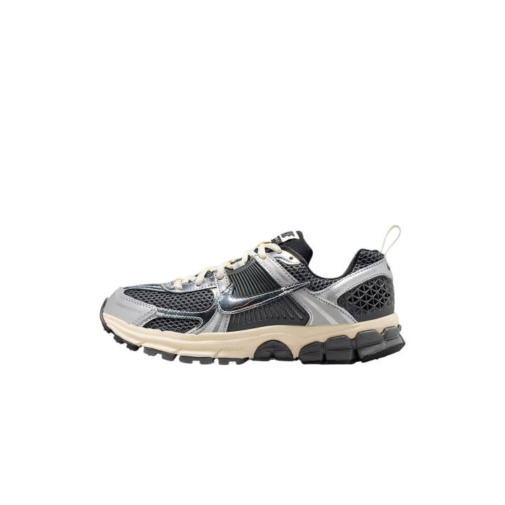 Nike Nike Vomero 5 Low top Running Shoes Unisex