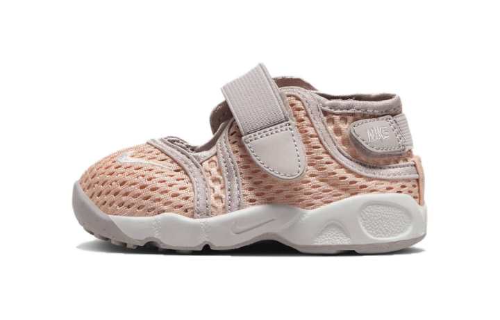Nike Nike Air Rift 2 TD Slip Resistant Cushioning Abrasion Resistant Slip Resistant Cushioning Abrasion Resistant Low top