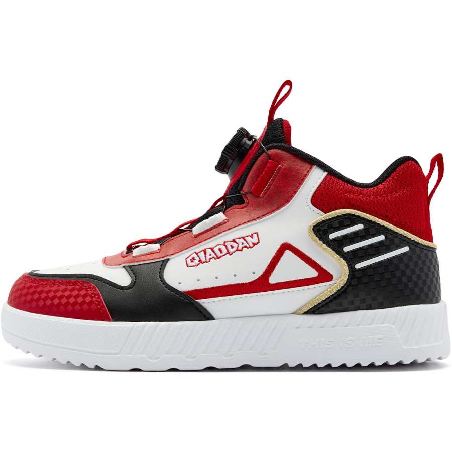 QIAODAN Synthetic Leather Mid top Skateboard Shoes Black Red Teenagers