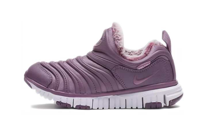 Nike Nike Dynamo Free SE Slip Resistant Cushioning Low top Athletic Shoes Purple Children Aged 3 7 Years Old
