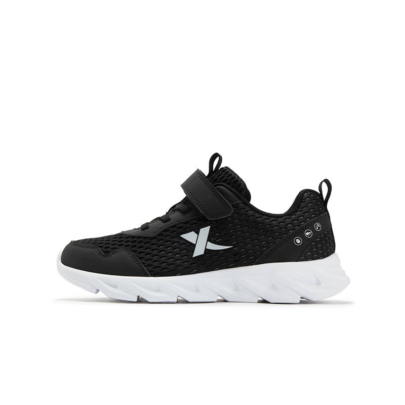 XTEP Slip Resistant Abrasion Resistant Slip Resistant Abrasion Resistant Low top Running Shoes Black Xtep White Kids'