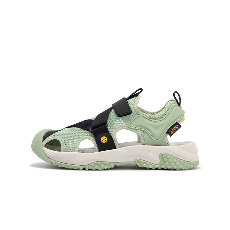 XTEP Comfortable Slip Resistant And Breathable Low top Children's Sandals Mountain Green Black Kids'