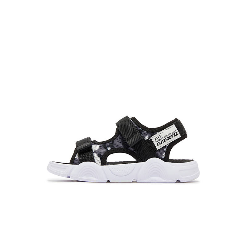 XTEP Slip Resistant, Balance, Abrasion Resistant, Support Low top Sandal Black Teenagers