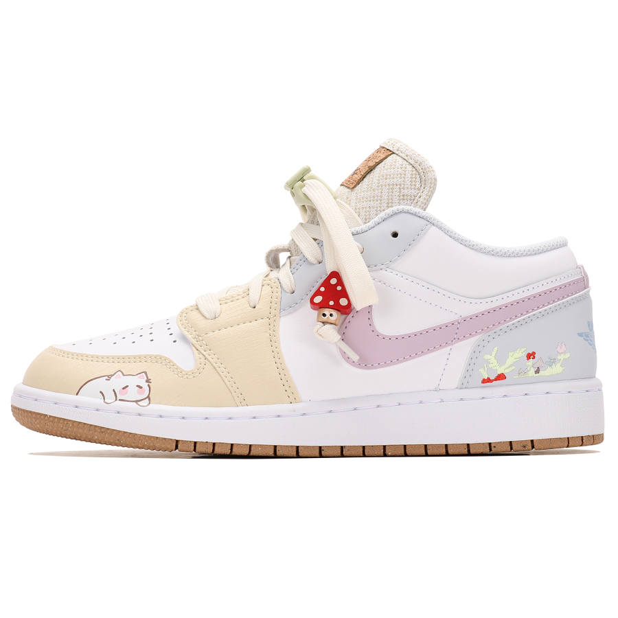 Jordan Jordan Air Jordan 1 Slip Resistant Cushioning Low top Kids' Skateboarding Shoes Yellow White Teenagers