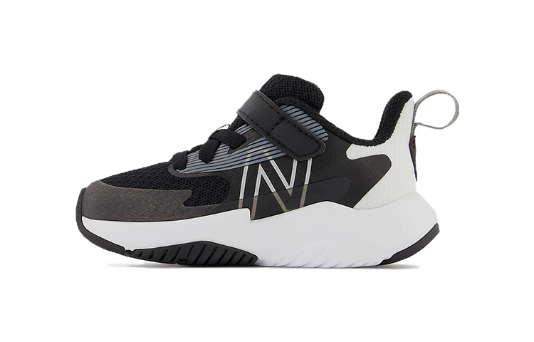 New Balance New Balance NB Rave Run V2 Low top Toddler Shoes Black White Infant And Toddler