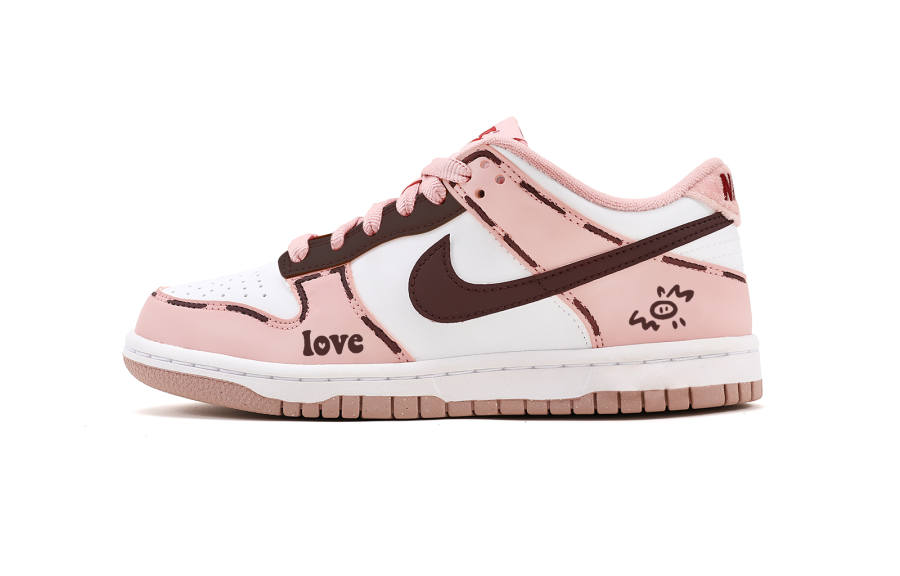 Nike Nike Dunk Pink Velvet Leather Low top Kids' Skateboarding Shoes Pink Teenagers