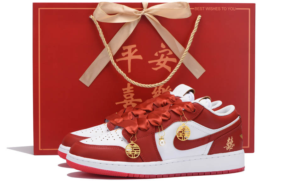 Jordan Jordan Air Jordan 1 Abrasion Resistant Low top Children's Basketball Shoes True Red Teenagers