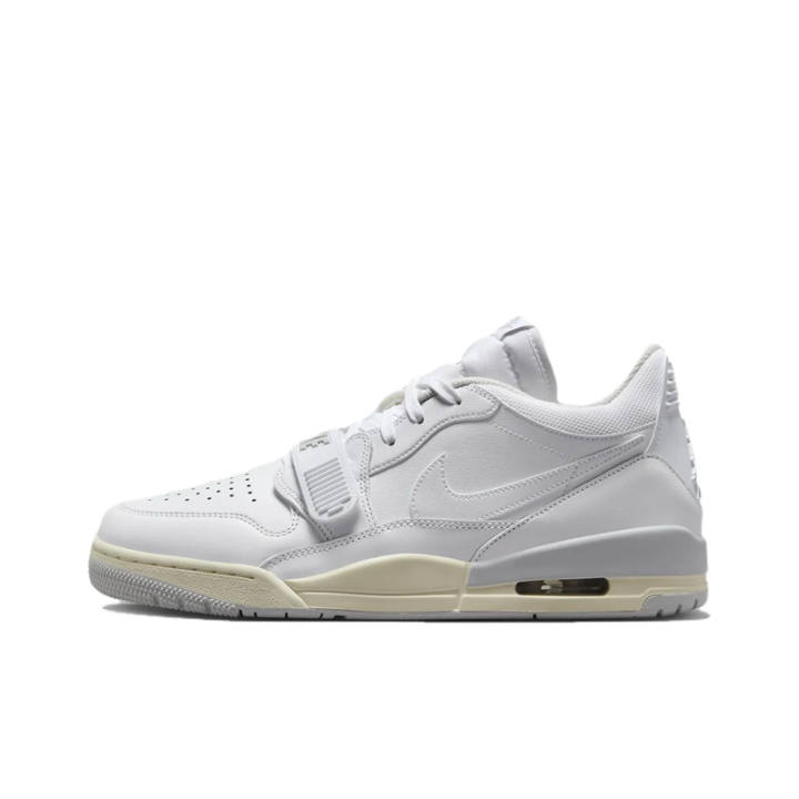 Jordan Jordan Courtside 23 Basketball Shoes White Unisex
