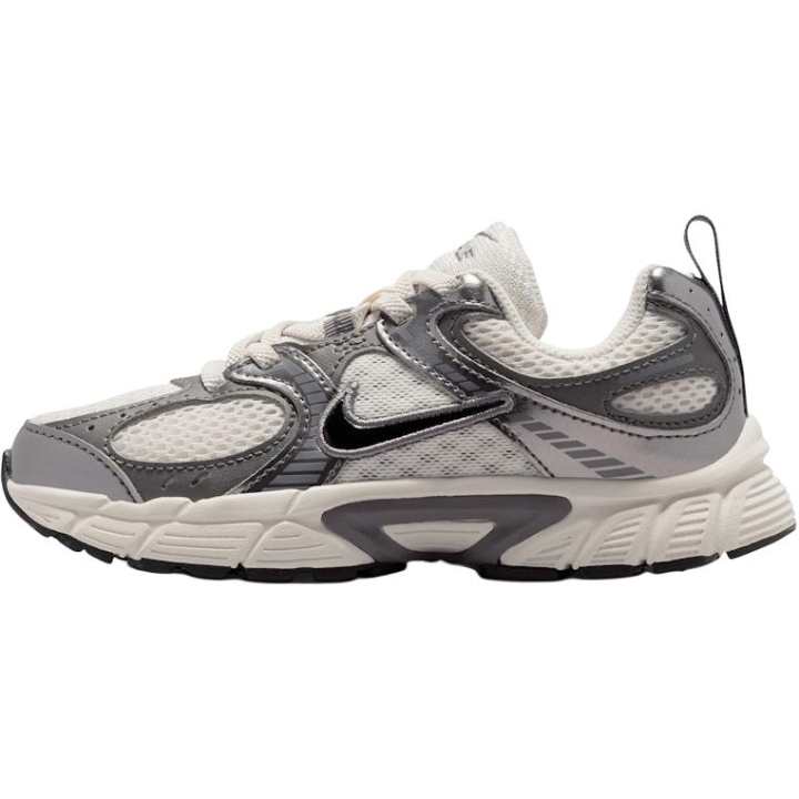Nike Nike V5 RNR Low top Running Shoes Beige Gray Kids'