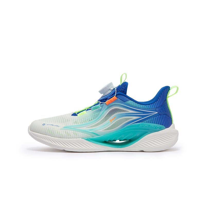 XTEP Qing Feng 5.0 Low top Running Shoes White Blue Teenagers