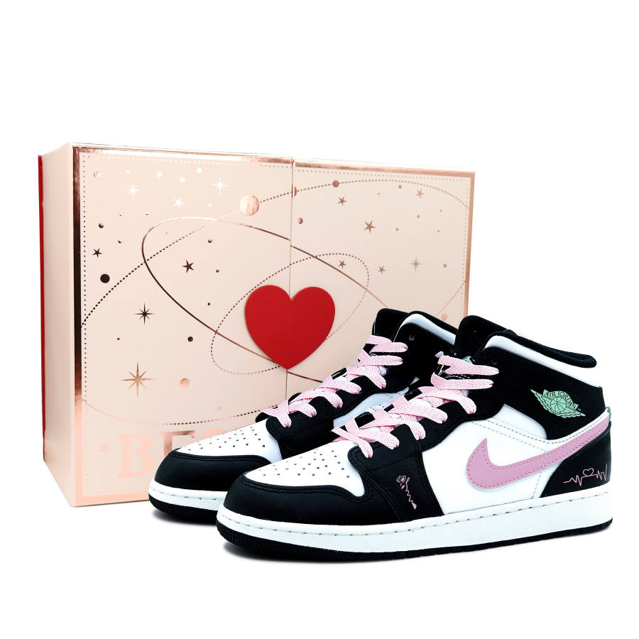Jordan Jordan Air Jordan 1 Mid Leather Cushioning, Wear Resistant High top Children's Basketball Shoes Violet Black Teenagers