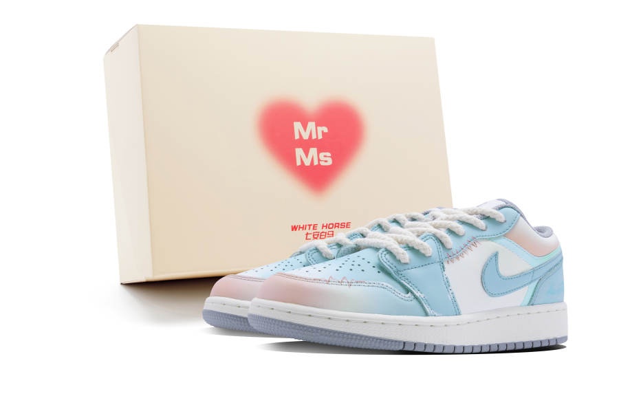 Jordan Jordan Air Jordan 1 Slip Resistant Low top Children's Basketball Shoes Blue Pink Teenagers
