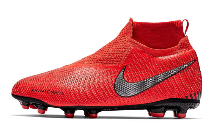Nike Nike Phantom Vision Slip Resistant Cushioning Abrasion Resistant Lightweight Mid top Soccer Shoes Kids'