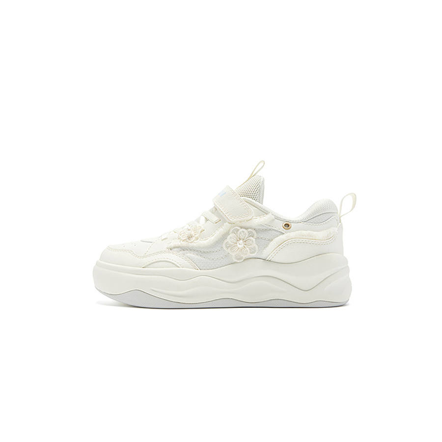 QIAODAN Textile, Synthetic Leather Low top Skateboard Shoes Ivory White/Frost Moon Blue Teenagers