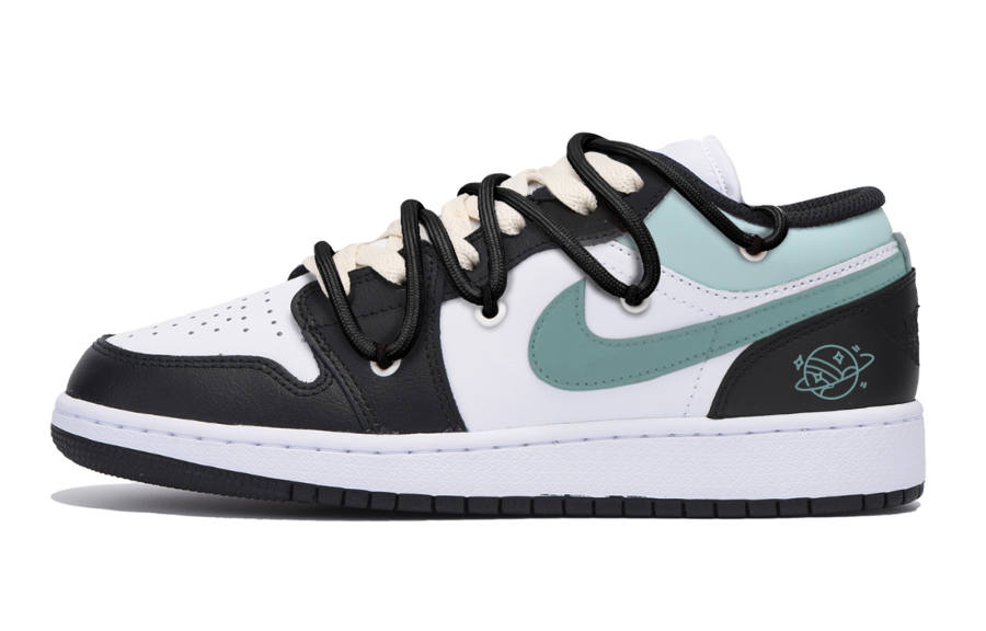 Jordan Jordan Air Jordan 1 Slip Resistant Low top Children's Basketball Shoes Black Teenagers