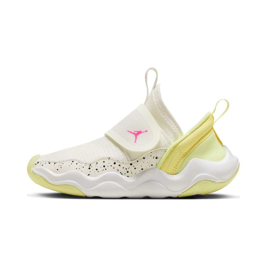 Jordan Jordan Low top Children's Basketball Shoes Beige Yellow Children Aged 3 7 Years Old